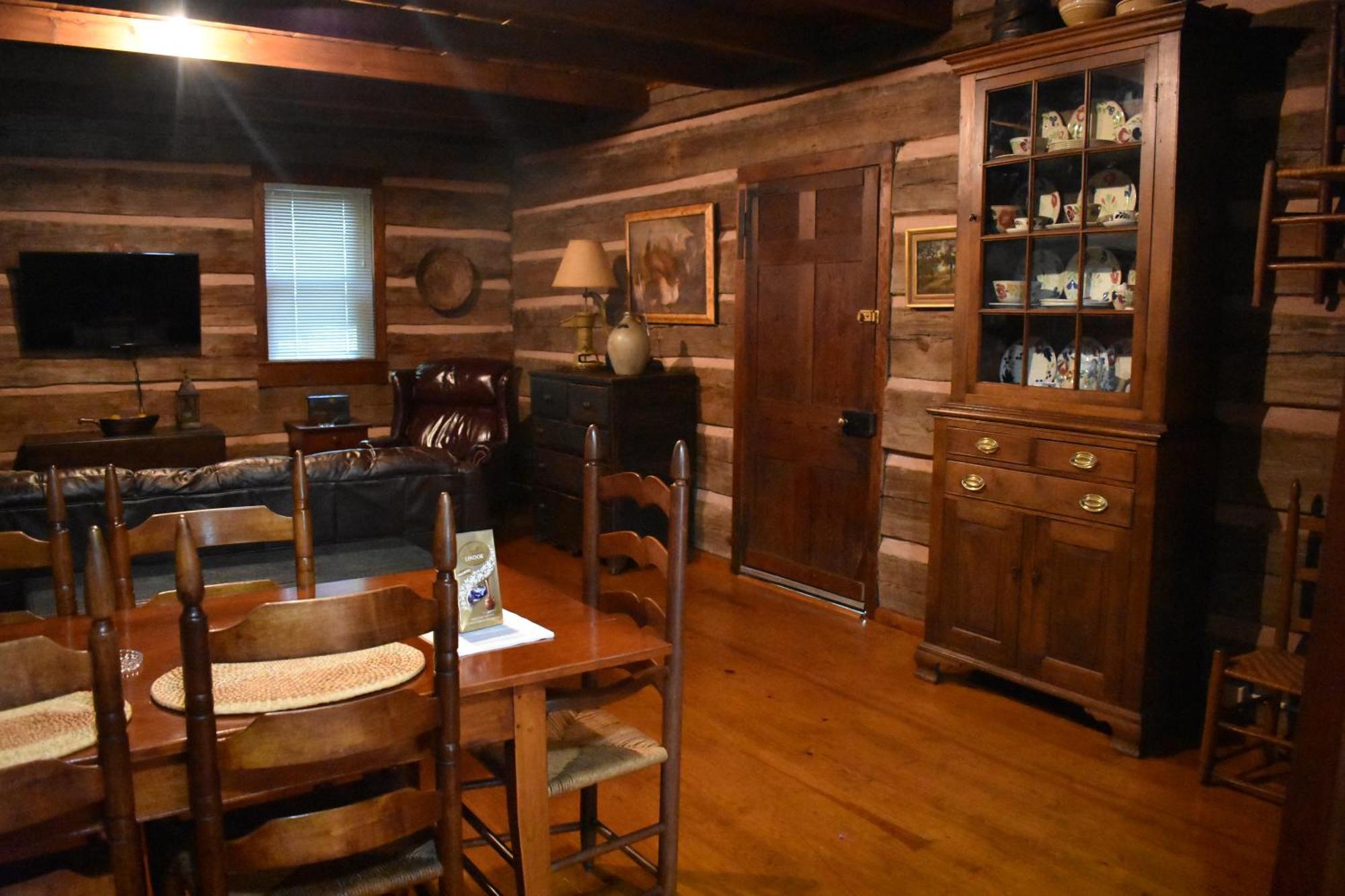 Restored1850S Log Cabin, With Gazebo And Gardens! 1 Mile To Downtown Weaverville Ngoại thất bức ảnh